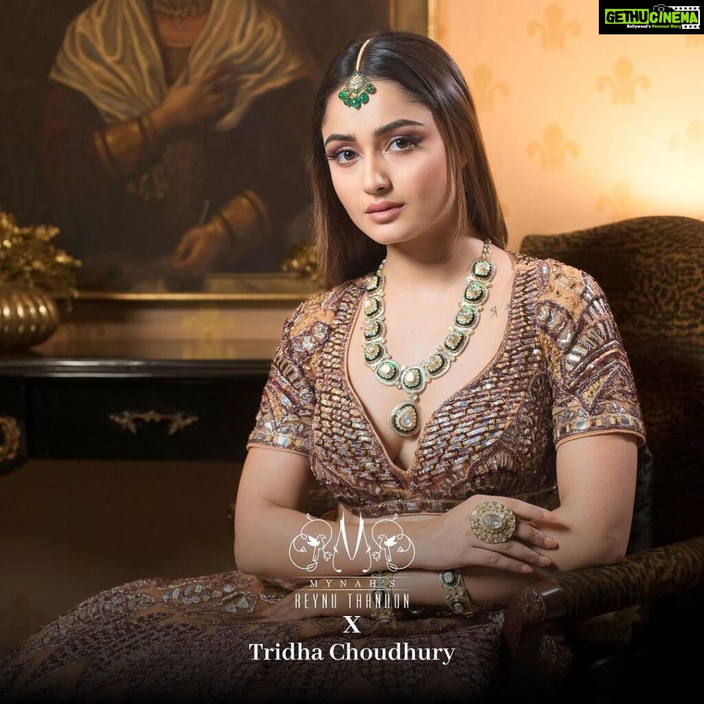 Tridha Choudhury Instagram - @tridhac looking Absolutely Breathtaking😍 in Our Creation. Our Couture Collection JADE An Essence, redefine elegance. Each ensemble is a masterpiece, weaving stories of sophistication and charm. Creative Styling - @sakshistylingconcierge Jewellery - @lasolitairejewellery Photography - @raajesshkashyap Videography - @shubhamsarkarphotography MUA - @divasbydivya Let the hues enchant, reflecting the timeless allure of precious gems. #reynutaandon #reynutaandoncouture #indiancouture #mastercouturier #craftsmanship #ınstagood #traditionalwear #indiandesigner #indianlengha #reynutaandoncreations #ourcreations #designer #ınstagood #couture2023 #teaser #collectionlaunch #indiancouture #jade #ruby #corals #gemstones Reynu Taandon