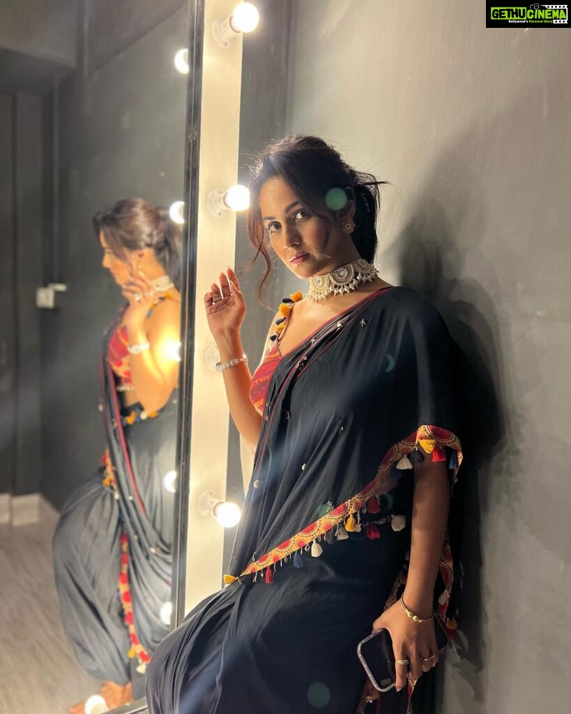 Trina Saha Instagram - Morning instafam 🫶🏻 Styling @theshorcompany Wearing @rajinstylecal Accessories @abeoindia_official MUA @pritha_dutta_official #trinsi #sundaymood☀️
