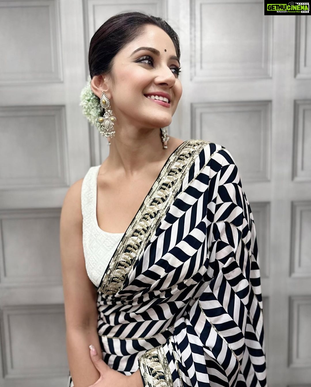 Trina Saha Instagram - Ganesh Chaturthi special ✨ Styled by @neelsaha_styled_by_blue in a beautiful Saree by @stories_of_taanti Makeover by @brushofpritam jewellery and blouse from the house of @klothbytrineel Kolkata