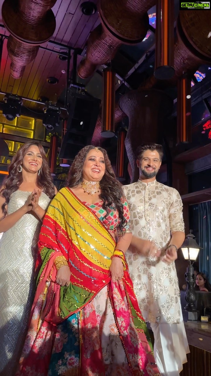 Trina Saha Instagram - We spent an amazing evening at the launch of @klothbytrineel by our dearest @trinasaha21 & @neel_bhattacharya 💃🏻✨ Shower your love and support to their new venture @klothbytrineel and help it flourish 🥀 Roots