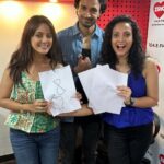 Trina Saha Instagram - Guess what are we drawing Ft. Team Pilkunj Streaming Now on @klikk.tv @trinasaha21 @seanbanerjee.sb @ishqofficial #ott #hot #newshow #newreel #newwebseries #kolkata #bangla #bengali #contentcreator #ishqshreya #trinasaha #seanbanerjee #newpost #explorepage #fyp #funny #fun #funnyvideos #shreyasinha #rj #actor #super