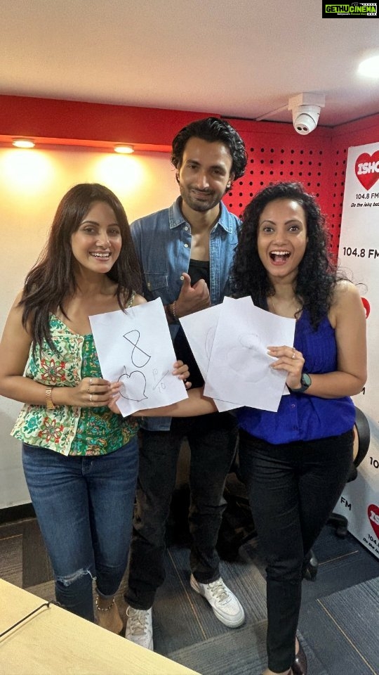 Trina Saha Instagram - Guess what are we drawing Ft. Team Pilkunj Streaming Now on @klikk.tv @trinasaha21 @seanbanerjee.sb @ishqofficial #ott #hot #newshow #newreel #newwebseries #kolkata #bangla #bengali #contentcreator #ishqshreya #trinasaha #seanbanerjee #newpost #explorepage #fyp #funny #fun #funnyvideos #shreyasinha #rj #actor #super