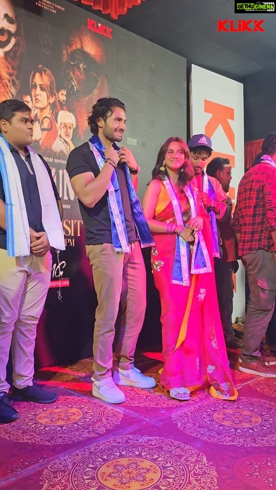 Trina Saha Instagram - Glimpses from yesterday's cast visit of #Pilkunj at Rong season 2 by @bong_media_solutions @riingob @seanbanerjee.sb @trinasaha21 @sankar.debnath.524 @devtanuact @joeydebroy_official @ohendrilabanerjee #Klikk #pilkunj #SeanBanerjee #TrinaSaha