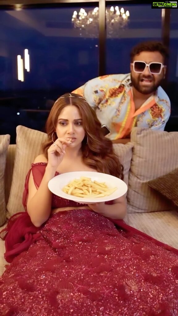 Trina Saha Instagram - How was it shooting with such a Foodie @neelsaha_styled_by_blue ??😉😝 #trinsi #instamood #comedy