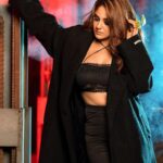 Trina Saha Instagram - Walking into the new week like.. 😉 🎥 @dipankardasinsta 👗 @neelsaha_styled_by_blue 💄 @brushofpritam 💇‍♀️ @abinashbhowmick_official 📍 @novotelkolkata #trinsi #instafashion #instamood #newweek #newgoals