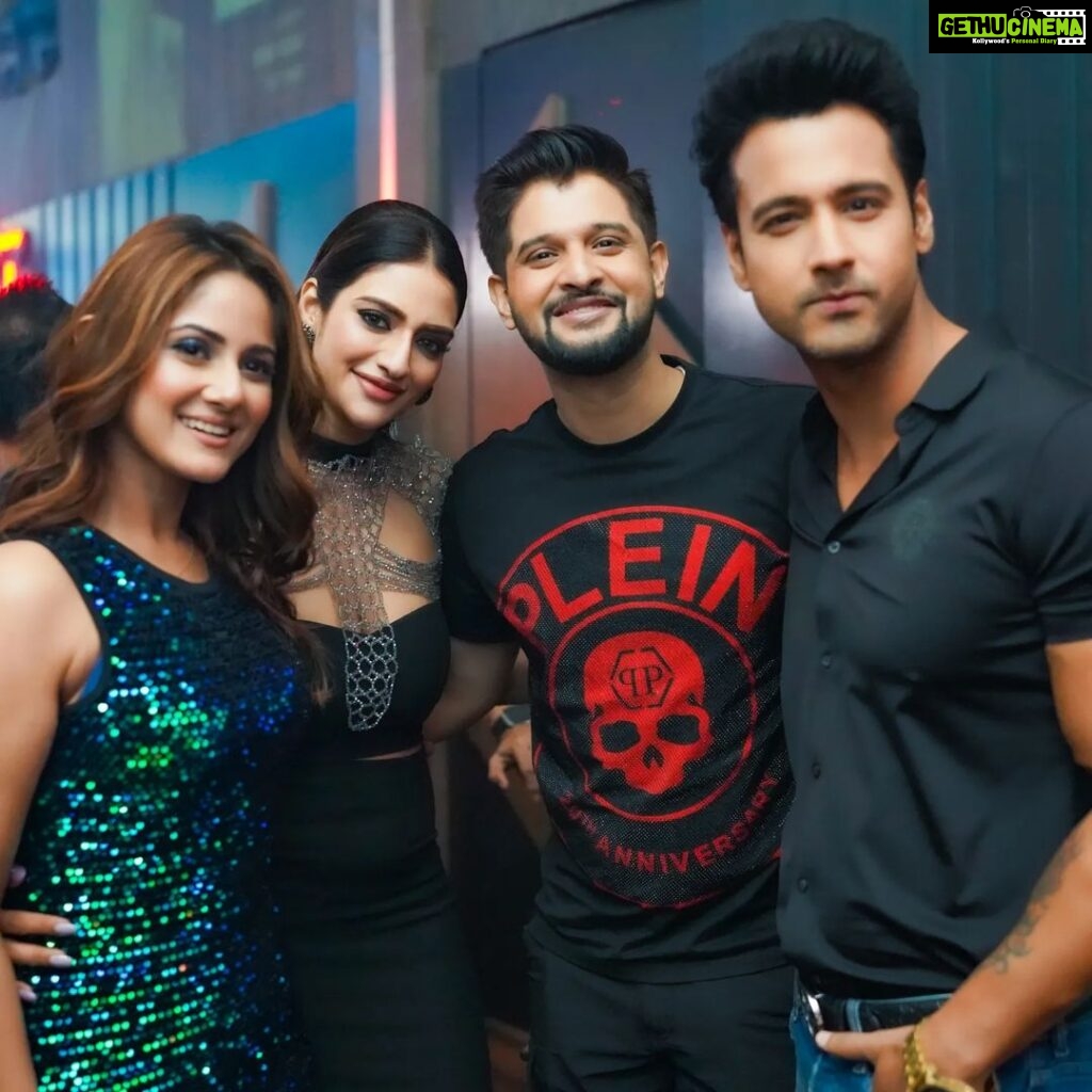 Trina Saha Instagram - We are REELly happy to see the hot and happening couple @neel_bhattacharya @trinasaha21 at the #Mentaaal launch...Thank you guys..we love you 😍 @yashdasgupta @nusratchirps