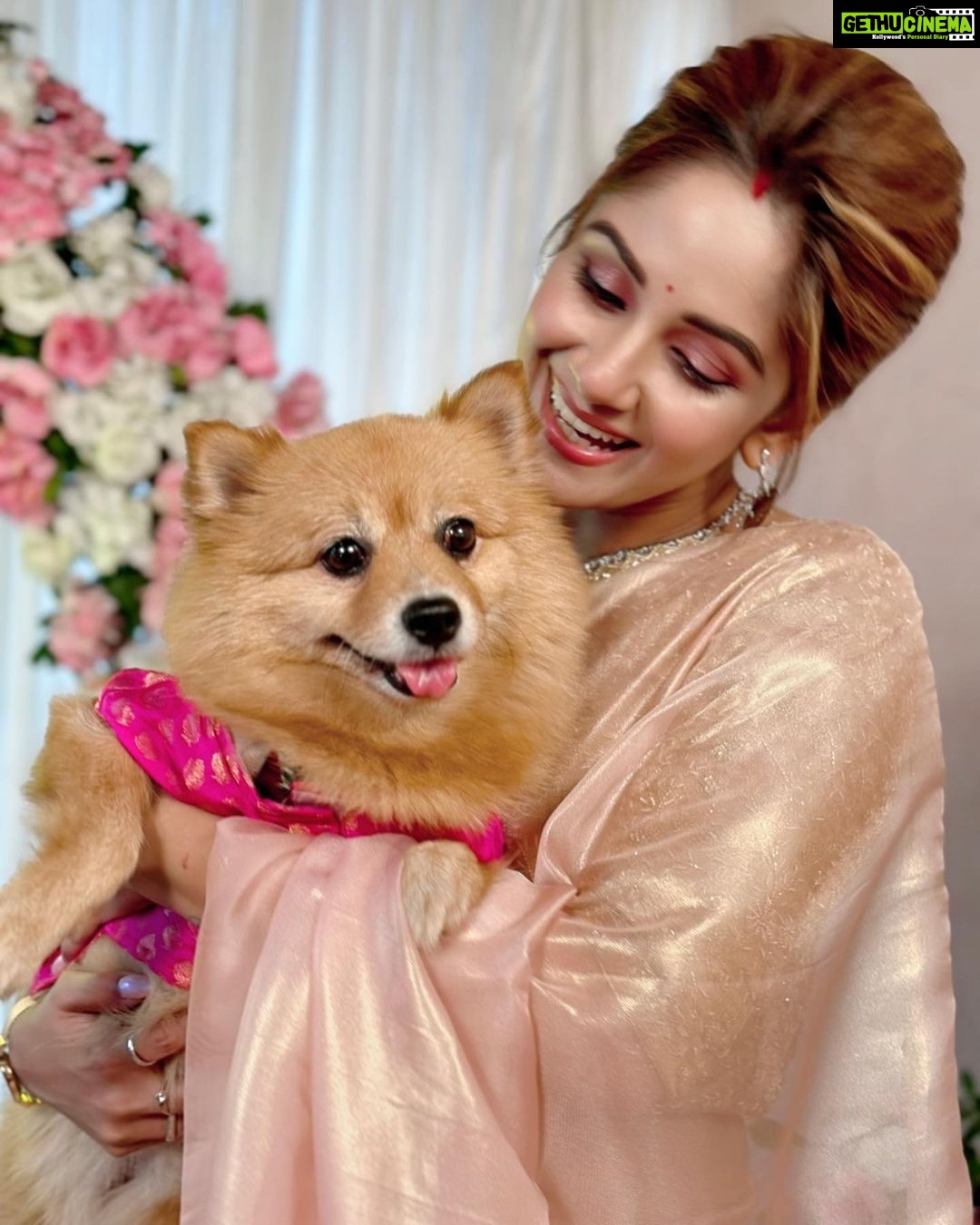 Trina Saha Instagram - #sunkit’s Roka ceremony deets 😍 . . #trinsi #sunkit #instamood #instamoment #celebration #instalike #instalove
