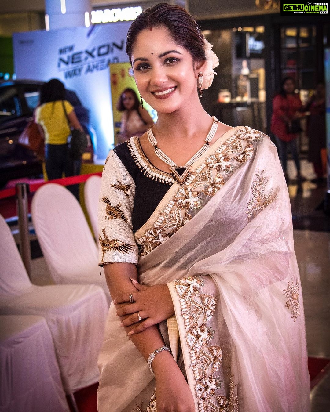 Trina Saha Instagram - All about @mirchibangla khushir Pujo π«Άπ» Wearing @wnwkolkata π Accessories @klothbytrineel π MUA @pritha_dutta_official π Styling @theshorcompany @anushka96 π«Άπ» Managed by @decalogue_mgmt β₯οΈ #trinsi #eventready