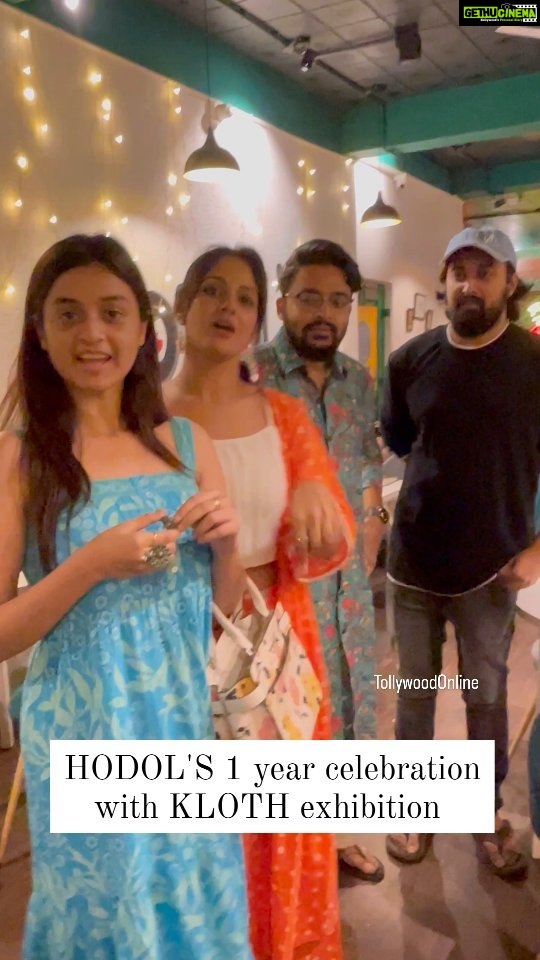 Trina Saha Instagram - It's @hodols_forever 1 year celebration and we were part of it with team #Hodol's & the special attraction was.. the exhibition of @klothbytrineel with #indvsaus match screening...And the great news is the Celebration will continue till tomorrow at #Hodols ...Do join them tomorrow @i_sauravdas #sabyasachi @trinasaha21 @neel_bhattacharya @darshanabanik