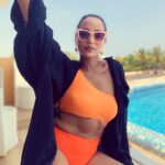 Tuhina Das Instagram – Hands up in the name of hotness! 🏝️🐚

#vacation #poolside #picoftheday #swimwear #tuhinadas Somwhere Peaceful