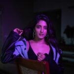 Ulka Gupta Instagram - Let me distract you 💕✨ Retouch and Edit: @suyash_ambre @prashant_gupta1321 Styled by @instylewithaditi Jacket @tri_innn Earrings @tarannumjewelry MUA @makeupbymeenx Shot by @satyaprakashnahak.pvt Location Sumbul ka ghar @sumbul_touqeer 💜😘