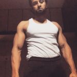 Unni Mukundan Instagram - Throwback with my fav pic and track 🗡️