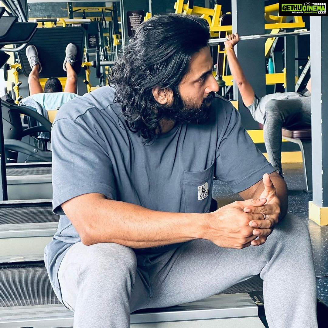Unni Mukundan Instagram - Hello, Just wanted to let you know that This space will now be managed by UMF. We will keep you posted with all the upcoming projects. I’m about to finish the shoot of my ongoing Tamil project. It’s been an year since I have shot a malayalam film. I join “JaiGanesh”after Malikapuram. It needs a lot of time since UMF is a part of the production too. Sadly, that makes it a bit difficult for me to be here for a while. However, every little detail from the film will reach you through Insta, Fb and YouTube. Keep the love intact. Leaving with a Photo Dump 🤭 Love, UM