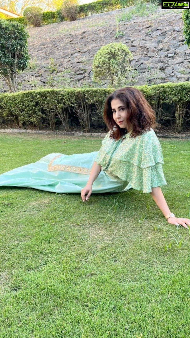 Urmila Matondkar Instagram - Good morning beautiful people πππ Rise up n Shine β¨β¨β¨ There is always something to be grateful n happy forβ¦!!! #goodmorning #happiness #love #gratitude #beauty #goodday β€οΈ