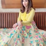 Urmila Matondkar Instagram – Sunny Side Up ☀️🌞💥❤️

#weekend is here 💃 🕺