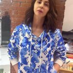 Urmila Matondkar Instagram - Posy Sunday ☀️ How is your Sunday going… Sending lots of love n affection to make it warm n special 💕💕