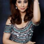 Urmila Matondkar Instagram - 💕💕💕 HMU @vijaysharmahairandmakeup Pictures @vijaysolankiphotography Jewellery by jet_gems Styling by @begborrowstealstudio Assisted by @rashikachandra