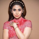 Urmila Matondkar Instagram - Sharing some glittery with you ✨✨✨✨ Have a Shining Sunday 🌟
