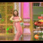 Urmila Matondkar Instagram - #SuperMomAnilaRajan ki performance hogi itni amazing, ki har koi kahega Lay, Lay bhari! 🔥😍 Dekhiye #DIDSuperMoms, Sat-Sun, raat 9 baje, sirf @zeetv par. #HarMomSuperMom #FarewellOfSuperMoms @remodsouza @bhagyashree.online @ijaybhanushali @boscomartis
