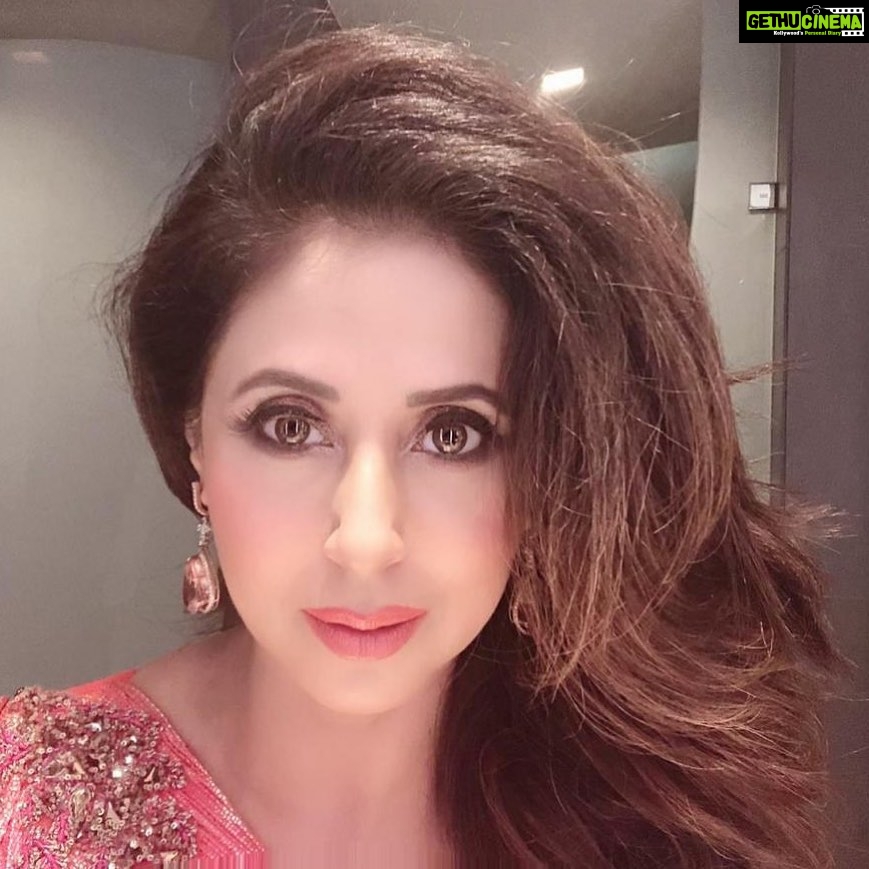 Urmila Matondkar Instagram - Just… 💕💕💕