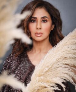 Urmila Matondkar Instagram - 🪶🪶🪶🪶