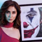 Urmila Matondkar Instagram - Joker !!! And so very many faces of an #actor n of all of us. But since we don’t know anyone’s story ever.. don’t take people at face value n certainly don’t judge them by it either.. What do you all think?? #justathought #faces #joker #actor #actorslife #weekendspecial #weekend #saturday