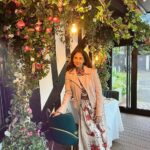 Urmila Matondkar Instagram – 🌺🌸💐🌹🌺💐🌹🌸