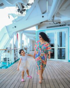 Urmilla Kothare Instagram - Sometimes the smallest moments of our lives take up the most room in our heart ...
Happy Mother's Day to all the wonderful moms ❤️ 
#HappyMothersDay
#JizahAaniAai
.
.
🛳 @cordeliacruises @mirabilisinc 
📸 Photography by @manishtandel7203
👗 Outfit by @moresha_sameera_dalvi