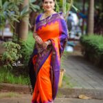 Urmilla Kothare Instagram - ☘️ आपणास आणि आपल्या परिवारास, दसरा व विजयादशमीच्या हार्दिक शुभेच्छा 🙏🏼😊 . . 📸 Photographer : @weddings_by_raghu Saree by @the_n_kreations Styled by @rashmi_stylist Jewellery by @vishnusha_jewellery . . . #instagood #photooftheday #goodvibes #festival #india #traditional #saree #look #urmilakothare #happydusshera ✨ Mumbai - मुंबई