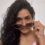 Urmilla Kothare Instagram - Aankhon ki gustakhiyaan maaf ho !! #reels #reelsinstagram #reelitfeelit #trending