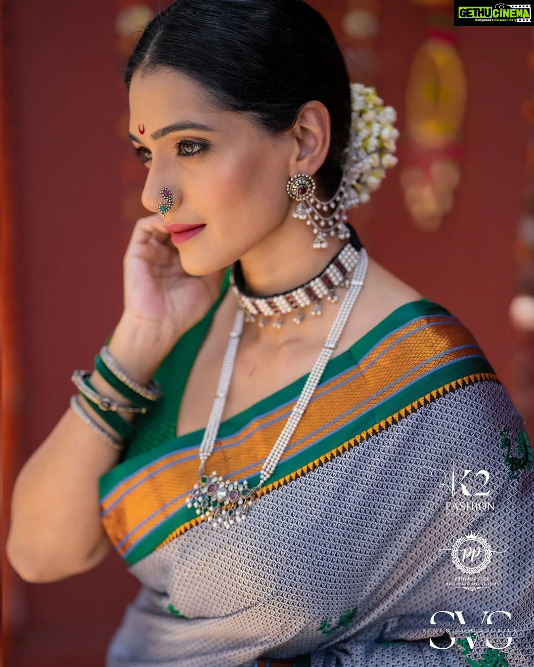 Urmilla Kothare Instagram - ππ©Άπ Outfits by @k2fashioncloset MUA @priyankapore_makeupartist Photoshoot by @sevenvowstories and @royalebysvs Jewelery by @hridhasfashion Photoshoot concept, Style and managed by @ketaki_ashish