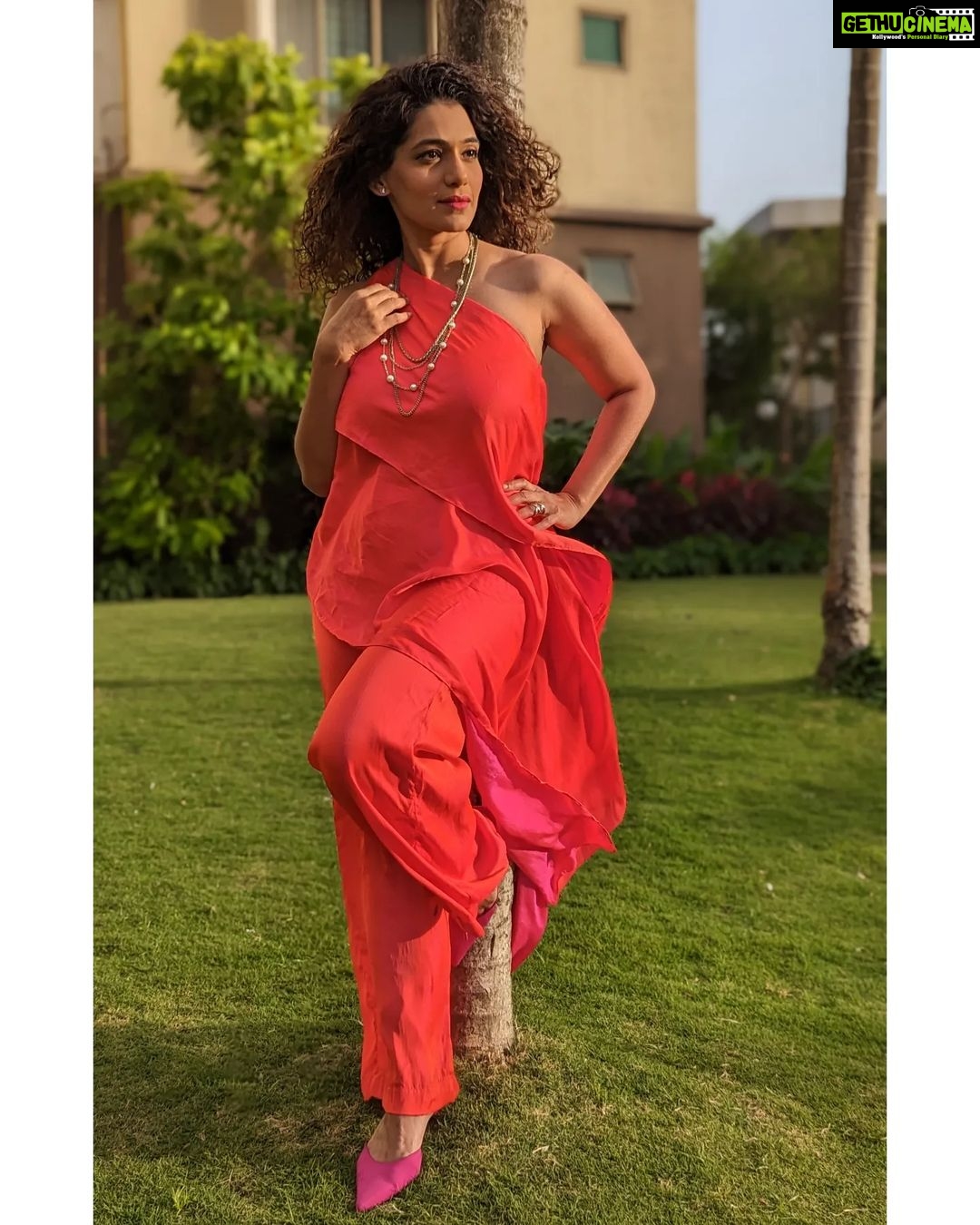 Urmilla Kothare Instagram - 🦋 She blooms wild and burns bright ✨ 📸 Photography - @madhur.chavan29 👗 Outfit by @tokidoki_bypuja 💁🏻♀️ Styling by @kangatrainingindia . . . #photooftheday #bts #instagood #weekend #photoshoot #fashion #style #urmilakothare Mumbai - मुंबई