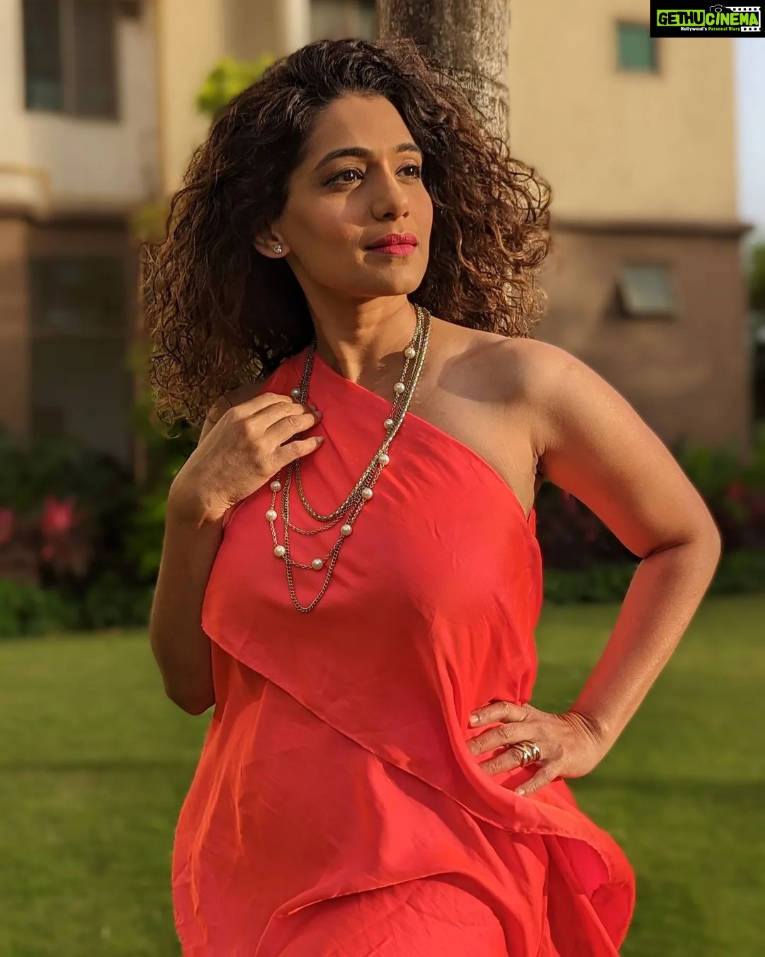 Urmilla Kothare Instagram - 🦋 She blooms wild and burns bright ✨ 📸 Photography - @madhur.chavan29 👗 Outfit by @tokidoki_bypuja 💁🏻♀️ Styling by @kangatrainingindia . . . #photooftheday #bts #instagood #weekend #photoshoot #fashion #style #urmilakothare Mumbai - मुंबई