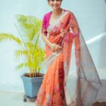 Urmilla Kothare Instagram – #Navratri2022 🧡
. 
.
.
Costume Designed by @moresha_sameera_dalvi
Styled by @trushala_nayak
Photography @deepali_td_official
#instagood #sunday #navratri #festival #india #urmilakothare ✨ Mumbai – मुंबई