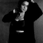 Urmilla Kothare Instagram - ... a little lost, a little found 🖤 Outfit @labellaxmiasrani Bralette @seraphinedesignstudio Earrings @azotiique Styled by @rajasidatar Shot by @deepali_td_official . . #photoshoot #instamood #beautiful #bnw #instapic #urmilakothare #lookoftheday 📸 Mumbai - मुंबई