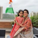 Urmilla Kothare Instagram - 🇮🇳 आपणास व आपल्या परिवारास अमृत महोत्सवी - स्वातंत्र्य दिनाच्या मनःपूर्वक शुभेच्छा 🙏🏼😊 #HappyIndependenceDay