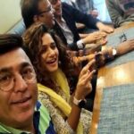 Urmilla Kothare Instagram - LIVE with Team #EkdaKaayZala