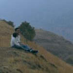 Urmilla Kothare Instagram - 'रे क्षणा थांब ना' .. आयुष्यात असे काही क्षण येतात, जे प्रत्येकालाच थांबून राहावेत असं वाटत राहातं... ‘एकदा काय झालं!!’ या माझ्या आगामी चित्रपटातील ‘रे क्षणा’ हे गाणं नक्की बघा 🥰 ♪ Song Available on ♪ JioSaavn: https://bit.ly/3PqyRDn Gaana: https://bit.ly/3PdQQ0f WYNK: https://bit.ly/3o3OzbX Resso: https://m.resso.com/ZSRdE7W7X Spotify: https://spoti.fi/3PapIPA Apple Music: https://apple.co/3RMkXOf Amazon Music: https://amzn.to/3Pw1mzU #ReKshana #EkdaKaayZala #ShankarMahadevan #UrmilaKothare @sumeetraghvan @saleelkulkarniofficial @ekda_kaay_zala @shankar.mahadevan