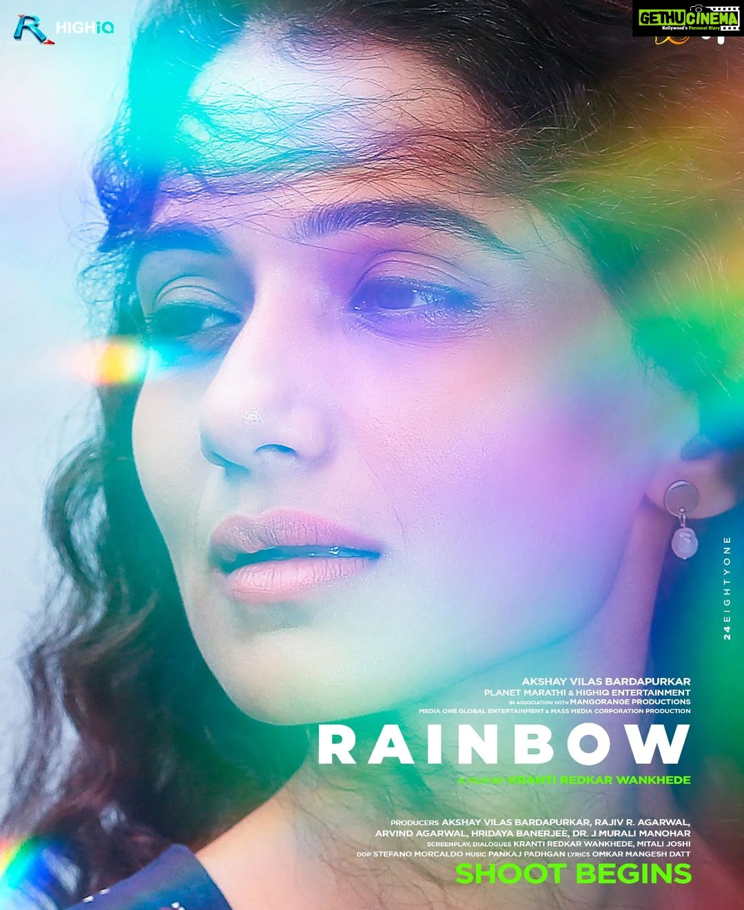 Urmilla Kothare Instagram - Shooting Begins! #Rainbow A Film by Kranti Redkar Wankhede #रेनबो #ShootingBegins #MarathiMovie #NewMovie #म #PlanetMarathiOTT #PlanetMarathiOriginals #PlanetMarathi #WorldsFirstMarathiOTT @planet.marathi @planetmarathiott @vistasmediacapital @abhay_vmc @piiyushsingh @metalpowdergirl Producer - @akshaybardapurkar @arajeevr @arvind_agarwal28 @highiq.in Co-Producer - #DrMurali @rajtarustudios @hridayabhhinay @mangorangeproductions Director - @kranti_redkar Team - @sharadkelkar @sonalee18588 @urmilakothare @rishi_saxena_official @revasmum @pankajjpadghan @sayaliepankaj @adarshshinde nehaadarshshinde @omkar_mangesh @yugesha_omkar @chinoosumeet @santamruta @manju1187 @subhash.chavan1 @sachingurav @phulawa @rmitali @manalii.dixit