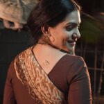 Urmilla Kothare Instagram - 🦋  उडून ये फुलपाखरा ... उडून ये माझ्या घरा... ‘तुझेच मी गीत गात आहे’ सोम - शुक्र, रात्री ९ वा. Star प्रवाह वर ... #TujhechMiGeetGaatAahe #StarPravah @star_pravah @abhijeetkhandkekar @avni.taywade