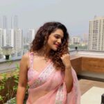Urmilla Kothare Instagram - Saree - @gopivaiddesigns Earrings & rings - @the_bling_girll @offbeatmediain Styling - @rajasidatar . . #reels #bts #reelkarofeelkaro #ootd #saree #style #fashiongram #photoshoot #lookoftheday 💕