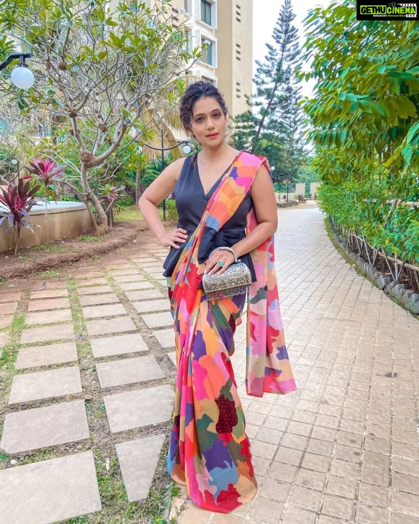 Urmilla Kothare Instagram - 🧡🧡🧡🧡 👗 Outfit by @moresha_sameera_dalvi . . #photooftheday #saree #style #ootd #look #instafashion #urmilakothare Mumbai, Maharashtra