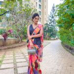 Urmilla Kothare Instagram - 🧡🧡🧡🧡 👗 Outfit by @moresha_sameera_dalvi . . #photooftheday #saree #style #ootd #look #instafashion #urmilakothare Mumbai, Maharashtra