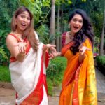 Urmilla Kothare Instagram - Jhumka it is !! ❤️❤️ it’s always fun dancing together!! #reels #instamood #dance #reelsindia #urmilakothare #phulawa #reelitfeelit #instagramreels