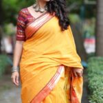 Urmilla Kothare Instagram - Elegant handloom saree that exudes timeless charm. Thank you to @massakali_saree @the_shraddhas for this exquisite addition to my collection 🧡🥻✨ . . 💍Jewelery by @the_shraddhas 📸Shot by @mandarbhadrike_photography ✨ Edited by @saurabh.bhanage7 . . #reels #instagood #reelsinstagram #urmilakothare #reelitfeelit #photoshoot #sareelove #ootd #fashionista #reelsindia
