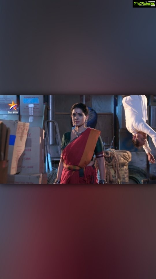 Urmilla Kothare Instagram - स्वराला तिची खरी ओळख मिळवून देण्याचा मंजुळाने केला निर्धार... . . 'तुझेच मी गीत गात आहे’ बुधवार ५ जुलै रात्री ९ वा. Star प्रवाह वर... #TujhechMiGeetGaatAahe #StarPravah @urmilakothare @abhijeetkhandkekar @avni.taywade @priyamarathe @pallavivaidya_official @sachinsdeshpande @ddhanashri_official @kanchangupte @avaneeaniruddhajoshi @vighnesh.369 @shubhaprashant_official @vampire_rohitshree @josdip @tejendraneswankar @sonawaneshemant @mihirvelankar #suvarnamantri @shaileshdatar @dipali.jadhav_official @nitinpatil672 @umeshbane_official @star_pravah #urmilakothare #abhijitkhandkekar #avnitaywade #priyamarathe #umeshbane #deeptijoshi #TMGGA