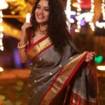 Urmilla Kothare Instagram - May the festival of lights fill your lives with bright smiles, laughter and loads and happiness... शुभ दीपावली!! Saree/ accessories : @massakali_saree 📸 : @rishikeshbhambure