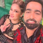 Urvashi Dholakia Instagram - A great beginning with a great partner @vabs_blockbusterentertainer 🤗✨ Can’t wait to explore the world of Dance with you💞🤗 A very special mention to @komalsurve23 & @shivamwankhede30 ❤️ Who have been my motivation for the last 20 days ❤️ I am truly blessed to have such a great team to guide me to teach me, and most importantly to encourage me that nothing is impossible! ❤️❤️❤️❤️ Pls don’t forget to watch #jhalakdikhhlajaa SEASON 11 only on @sonytvofficial starting 11th November (this Saturday) 😁 at 9:30pm 🤩 #urvashidholakia #dance #new #show #new #beginning #gratitude #❤️