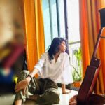 Vaishnavi Dhanraj Instagram - How do you know it's love and not just a crush? Let us apply a simple rule developed by the philosopher and theologian GK Chesterton. True love, he claims, is not blind; rather, it is bound. And the more bound it is, the less blind it becomes. That's the distinction. A crush is blind, which is a good thing. You own a crush, and you don't have to confront the reality of who that other person is. You can put them on a pedestal and lavishly love them, and they will never hurt you. A crush is safe. Nonetheless, a relationship is not safe. A relationship is risky. A relationship means saying, "I'm not just blindly loving and following you; I'm embracing you despite knowing who you really are." You may not always be perfect, and yet I stand with you. Love is not about being blind, love is being bound. A crush is blind, but blissfully so. #fromsource #mondays