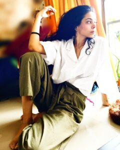 Vaishnavi Dhanraj Instagram - How do you know it's love and not just a crush?

Let us apply a simple rule developed by the philosopher and theologian GK Chesterton. True love, he claims, is not blind; rather, it is bound.

And the more bound it is, the less blind it becomes. That's the distinction. A crush is blind, which is a good thing. You own a crush, and you don't have to confront the reality of who that other person is. You can put them on a pedestal and lavishly love them, and they will never hurt you. A crush is safe.

Nonetheless, a relationship is not safe. A relationship is risky. A relationship means saying, "I'm not just blindly loving and following you; I'm embracing you despite knowing who you really are."

You may not always be perfect, and yet I stand with you.

Love is not about being blind, love is being bound. A crush is blind, but blissfully so. 

#fromsource #mondays